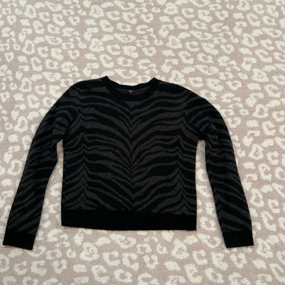 Rails black and grey tiger stripe